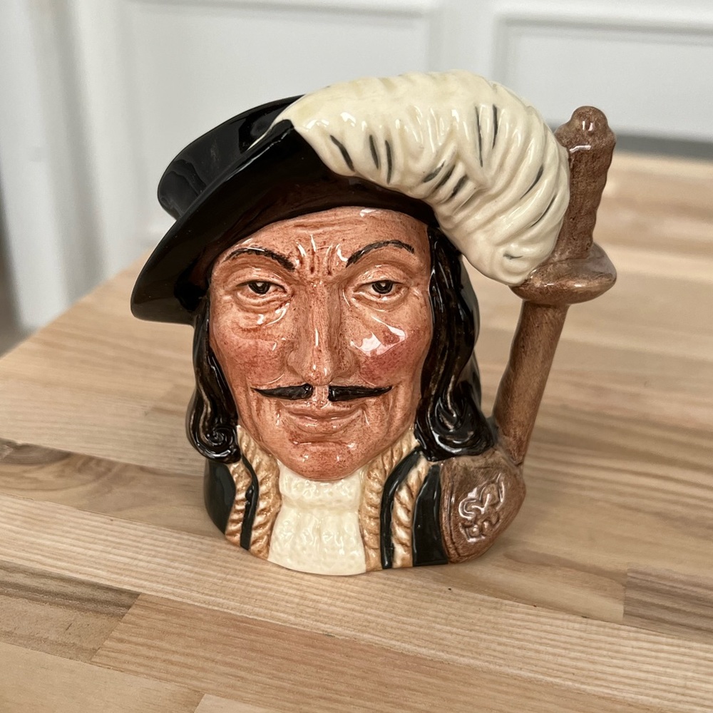 Royal Doulton Athos Three Musketeers Toby Mug 4 Inch D6452 Rare Vintage